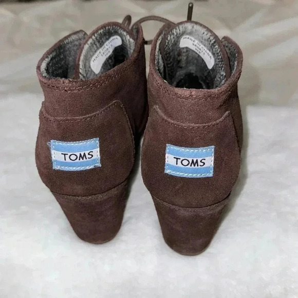 TOMS Suede Desert Wedge Booties Boots Size 8 Preppy Fall Winter Date Night - Picture 5 of 11